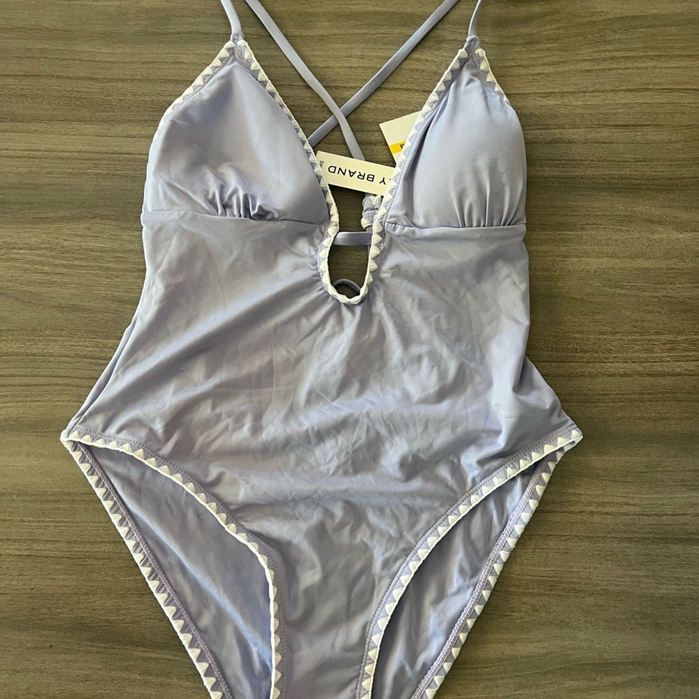 Lucky‎ Brand Lilac Purple Shell Stitch Plunge Neck Women's Swimsuit Size Medium